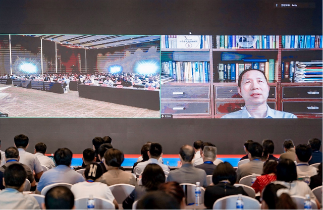 2024中国纺织染整专业学术交流年会暨第三届全国生态纺织论坛在青岛成功召开(图5) 2024中国纺织染整专业学术交流年会暨第三届全国生态纺织论坛在青岛成功召开(图5)